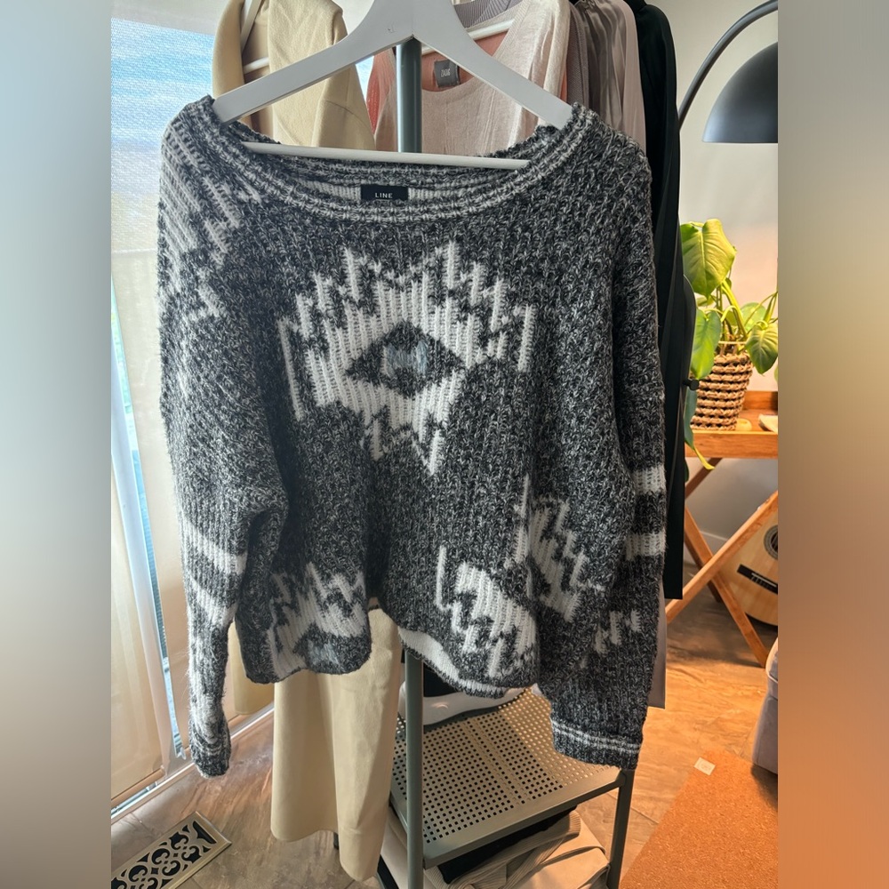 LINE sweater